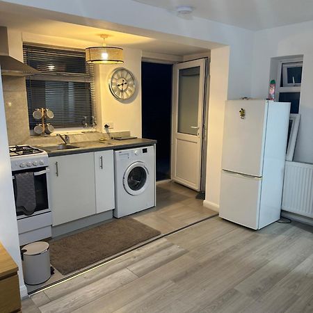 Stylish Studio Flat - Watford Junction - Harry Potter Ngoại thất bức ảnh