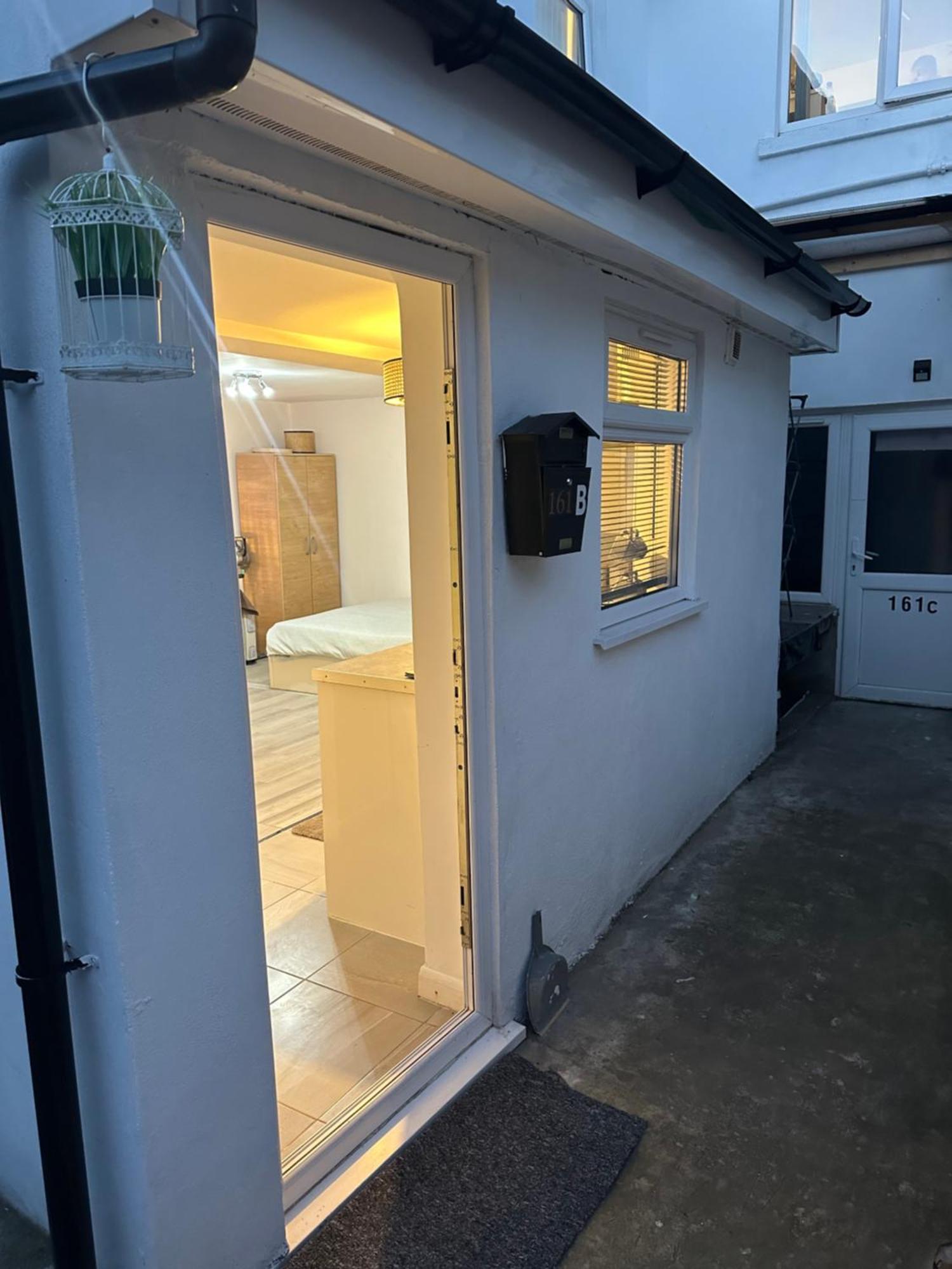 Stylish Studio Flat - Watford Junction - Harry Potter Ngoại thất bức ảnh